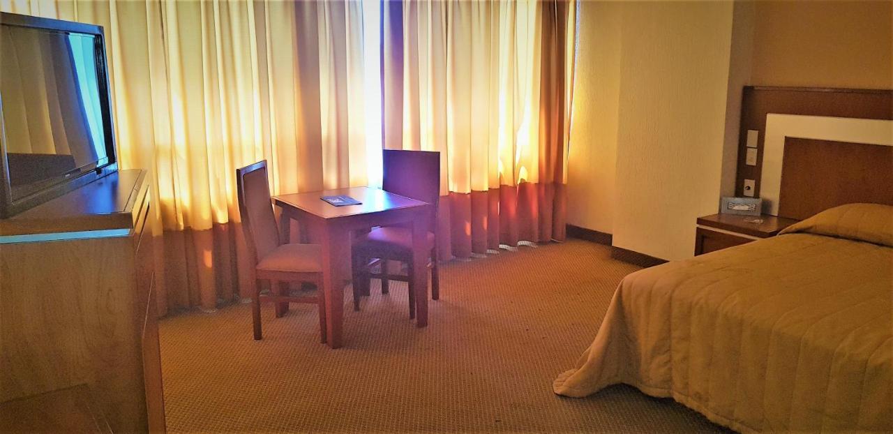 Hotel Finisterre Mexico City
